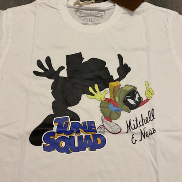Mitchell & Ness Space Jam Marvin the Martian Shadow White T-Shirt NWT - Picture 3 of 5
